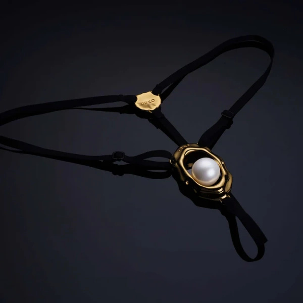 Moist Eyes G-String Clitoral Jewelry With Bead Stimulator UPKO