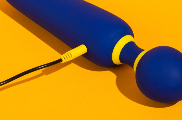 Flip Romp Wand Massager