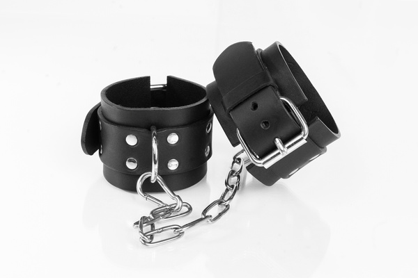 Black Classic Cuffs Size S Primal Bond Whips