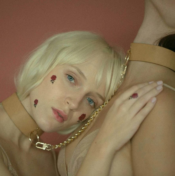 Kajdanki na nogi brązowe Maze Kneecuffs Brown Bijoux Indiscrets