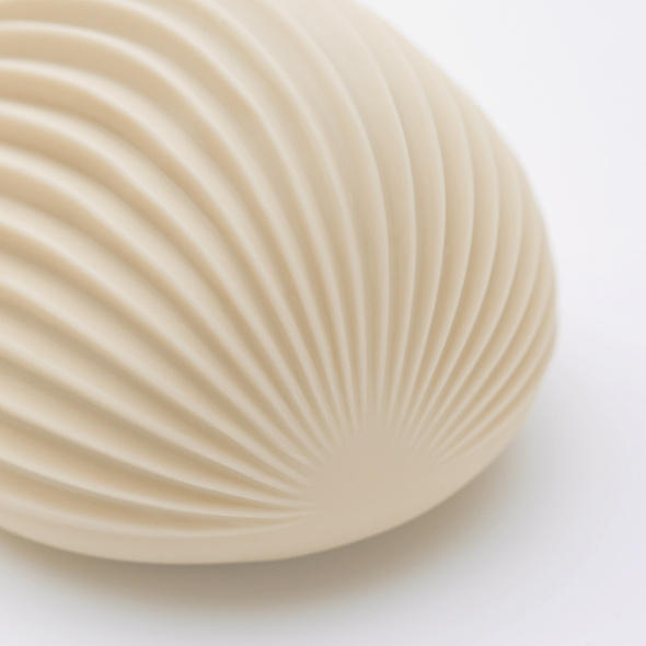 Stymulator Łechtaczki Kushi Vibrator Iroha by Tenga