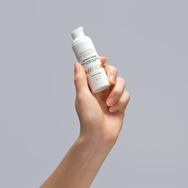 Intimate serum for the V