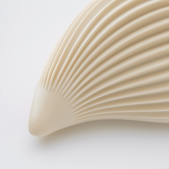 Stymulator Łechtaczki Kushi Vibrator Iroha by Tenga